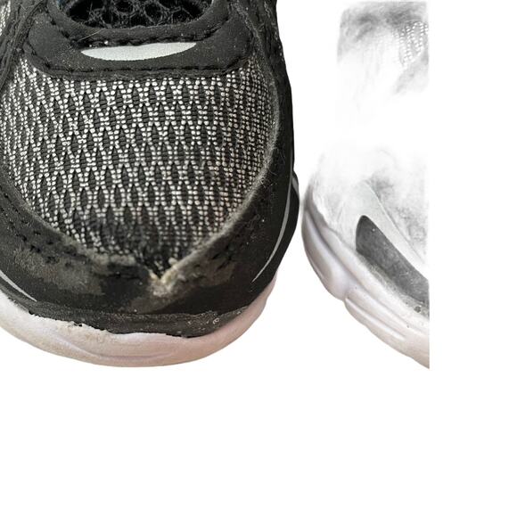 Garanimals Sneakers Infant size 3  black - Picture 6 of 10